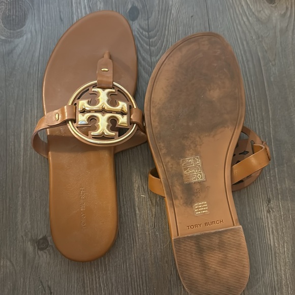 Tory Burch Metal Miller Thong Sandal Croc Embossed Leather Roma Red 9 - Picture 3 of 4